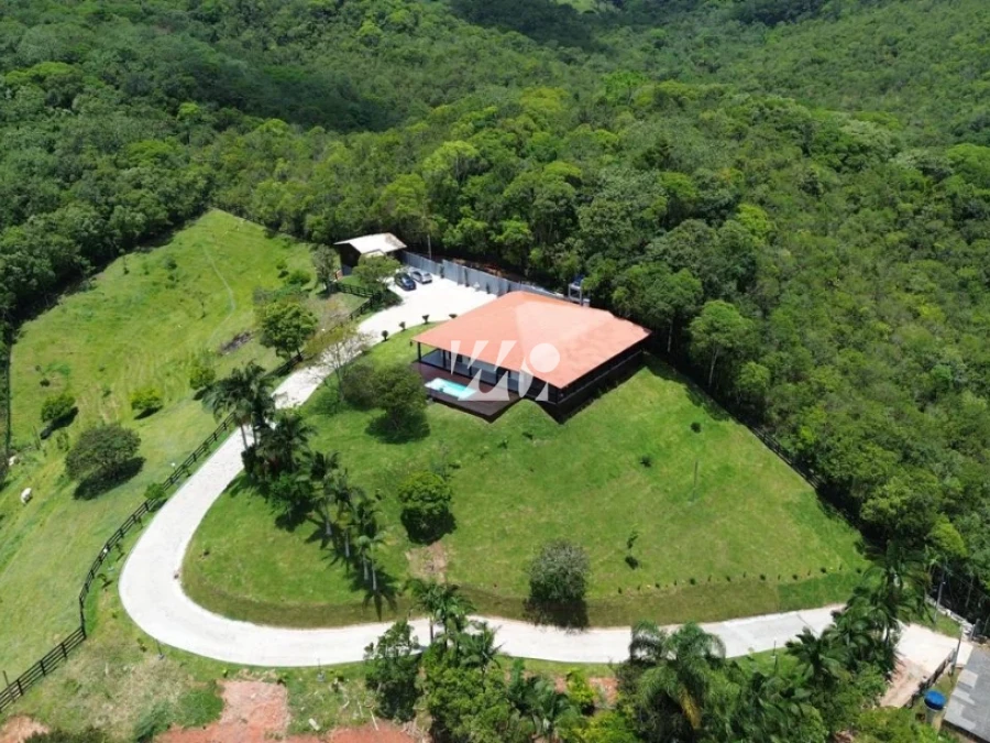 Sítio em Pagará, Santo Amaro da Imperatriz. 4 quartos, 330m². Imagem 2 de 33