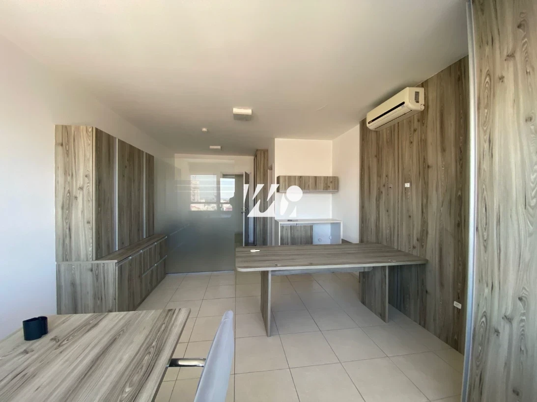 Escritório/Sala em Pagani, Palhoça. 0 quartos, 27m². Imagem 3 de 14