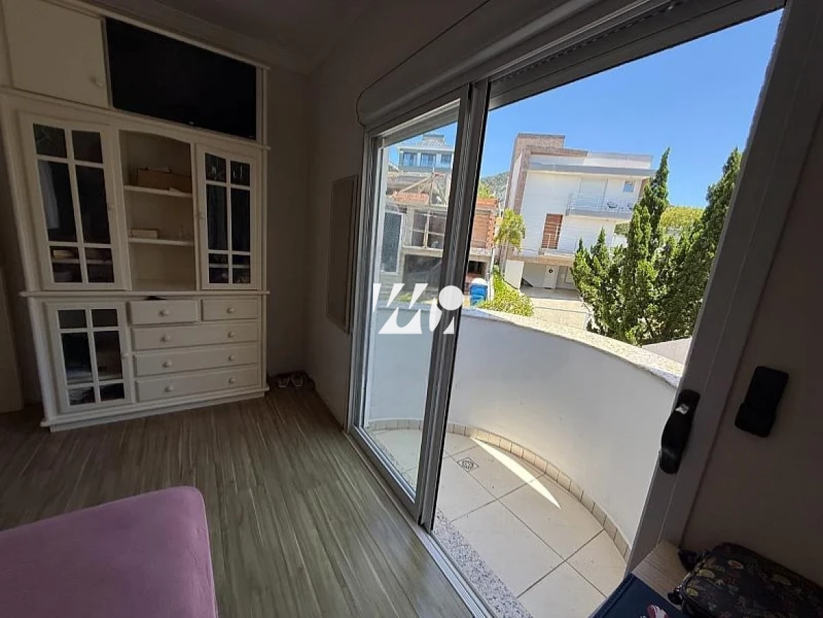 Casa em Pedra Branca, Palhoça. 3 quartos, 305m². Imagem 12 de 21