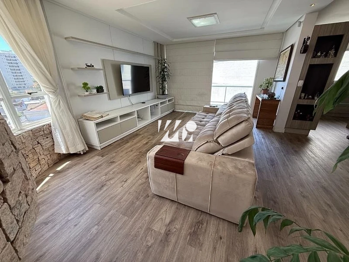 Casa em Pedra Branca, Palhoça. 3 quartos, 305m². Imagem 2 de 21