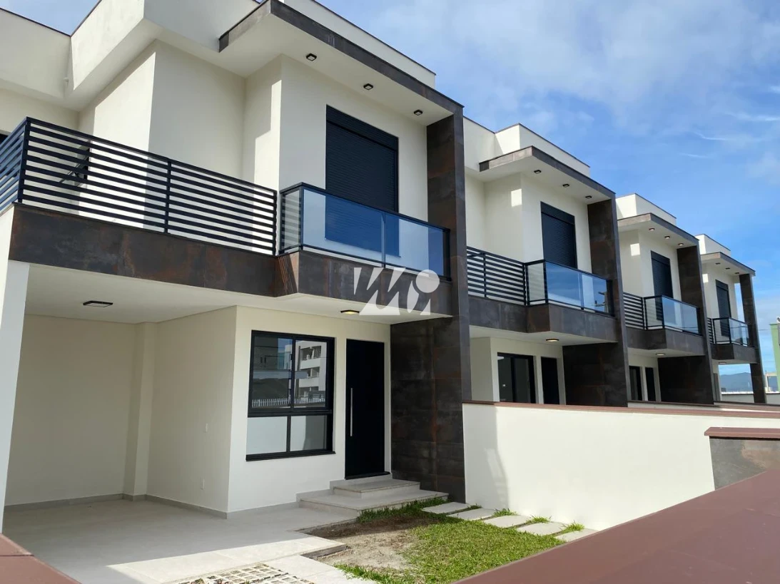 Sobrado Geminado em Praia de Fora, Palhoça. 3 quartos, 100m². Imagem 2 de 15