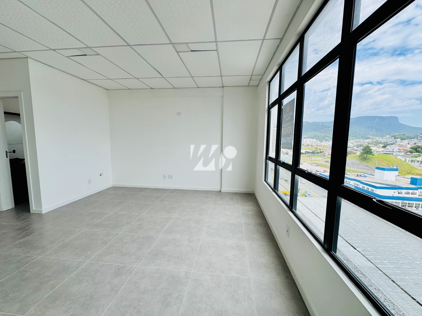 Escritório/Sala em Pagani, Palhoça. 0 quartos, 33m². Imagem 4 de 17