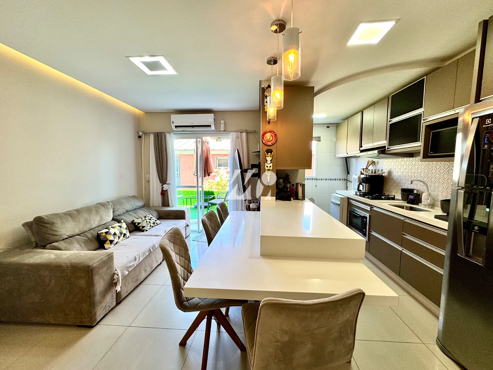 Apartamento em Pedra Branca, Palhoça. 2 quartos, 66m². Imagem 1 de 21