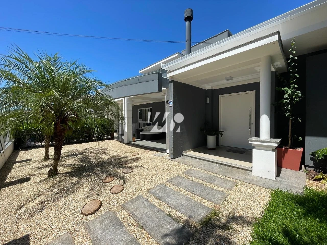 Casa em Pedra Branca, Palhoça. 3 quartos, 290m². Imagem 1 de 23