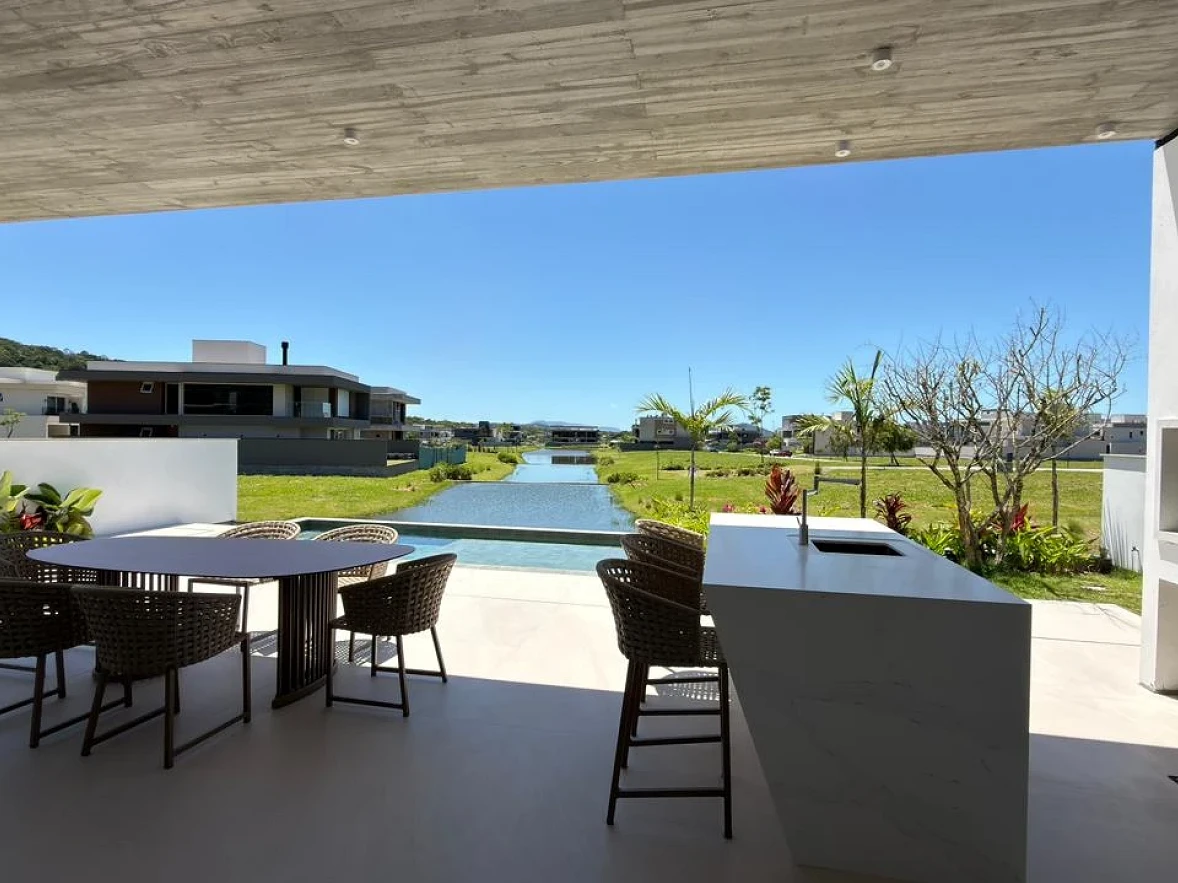 Casa em Pedra Branca, Palhoça. 3 quartos, 294m². Imagem 9 de 15