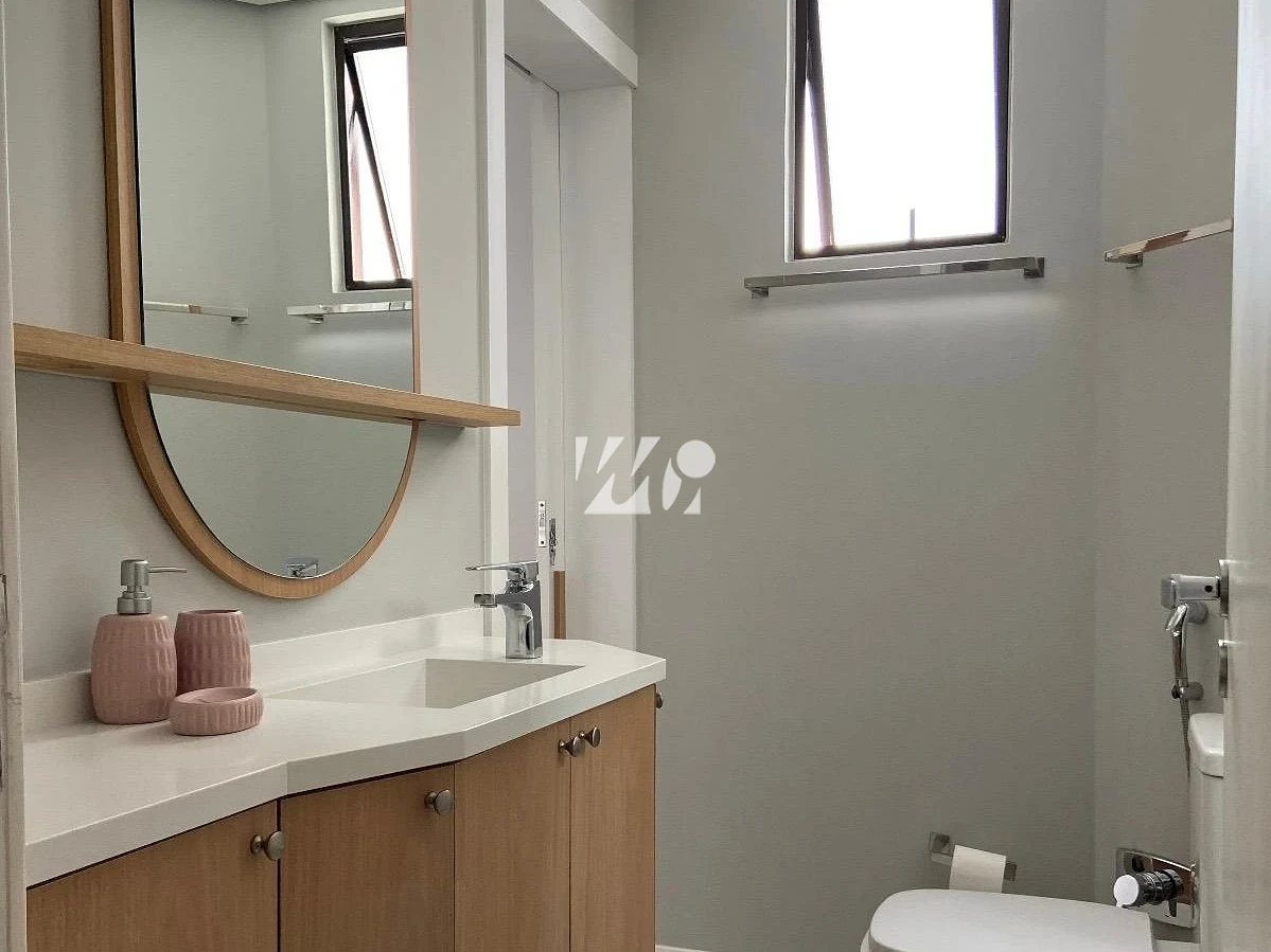 Apartamento em Centro, Florianópolis. 3 quartos, 120m². Imagem 25 de 27