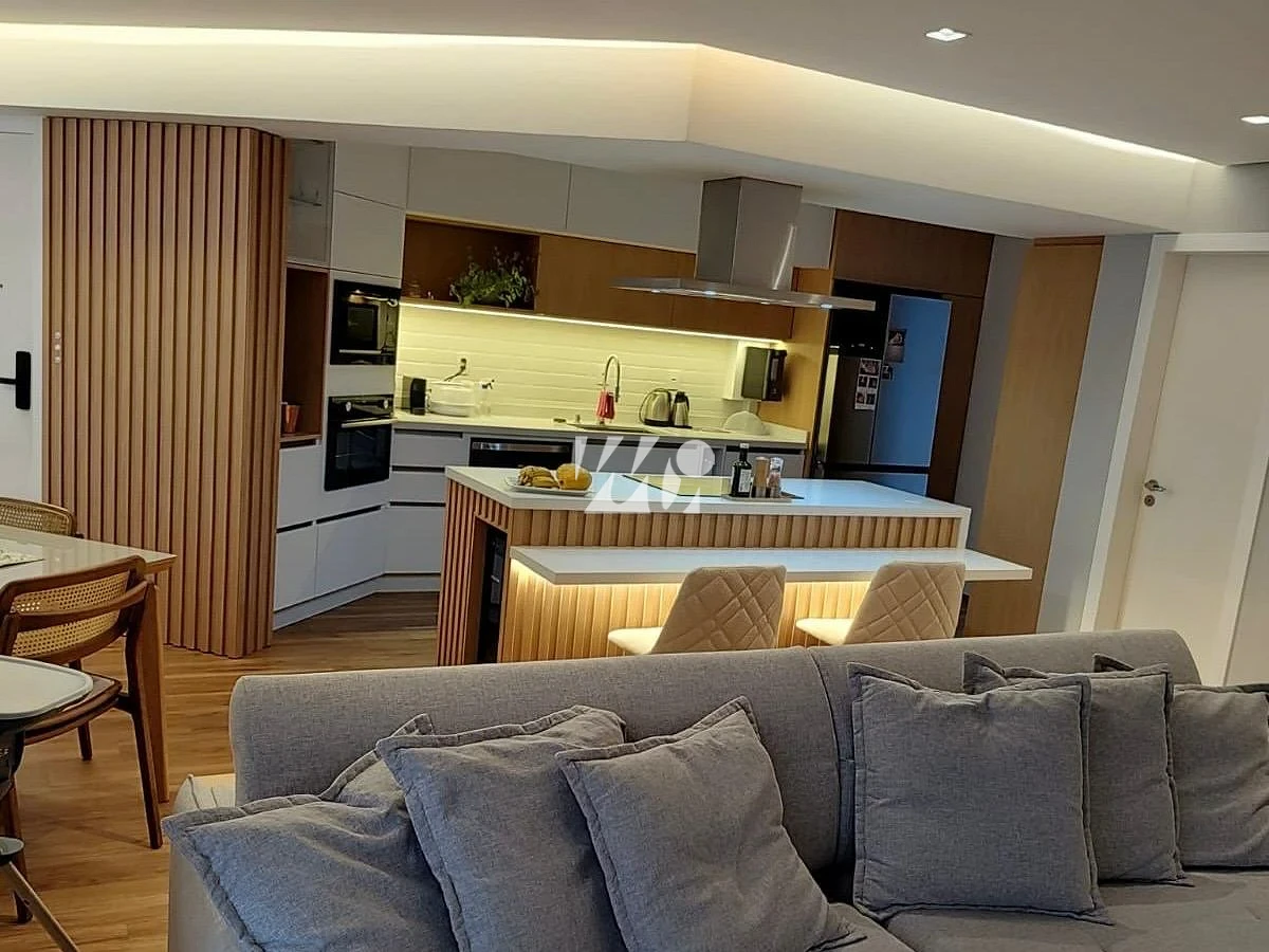 Apartamento em Centro, Florianópolis. 3 quartos, 120m². Imagem 10 de 27