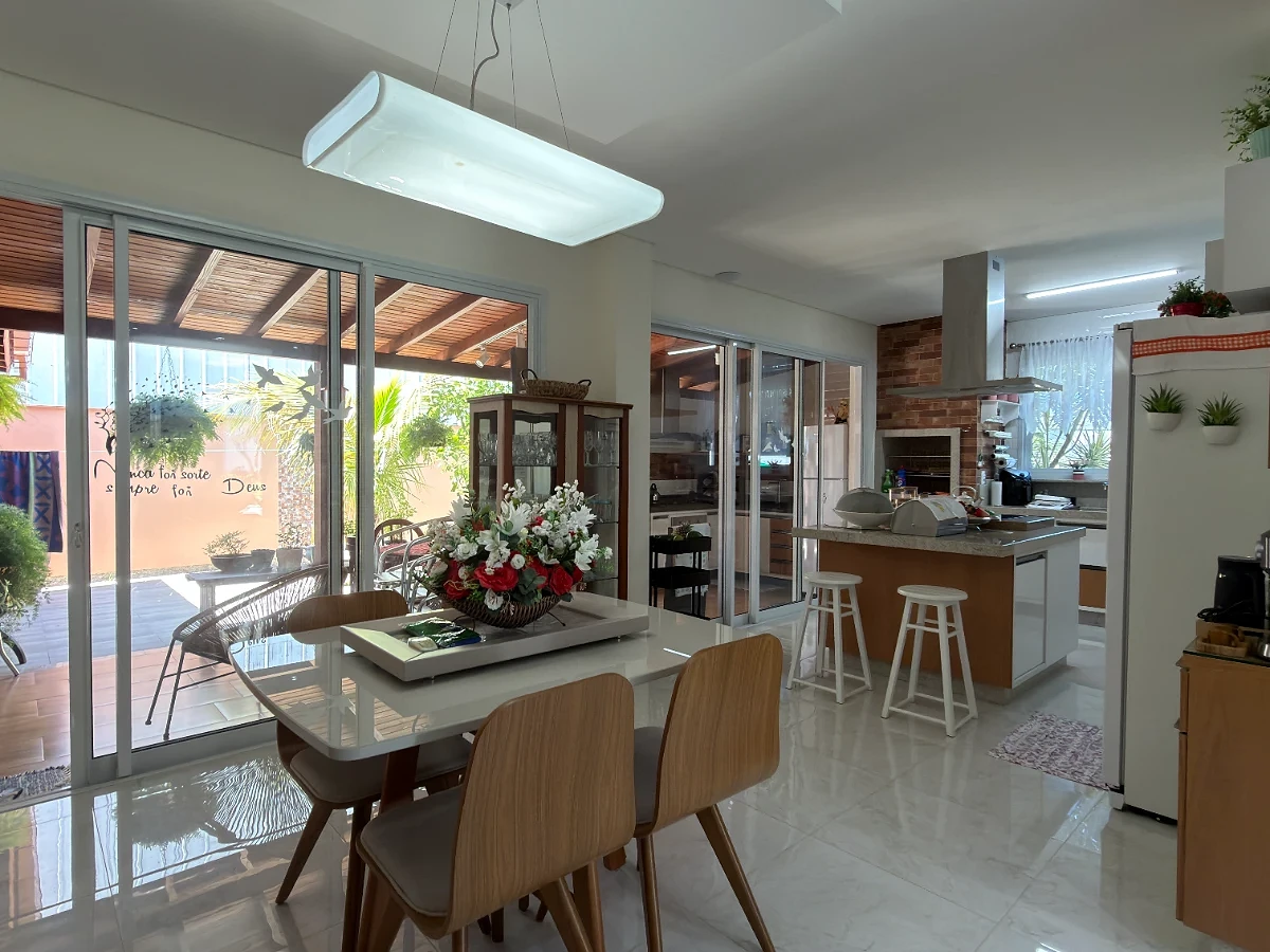 Casa em Pedra Branca, Palhoça. 3 quartos, 300m². Imagem 6 de 14