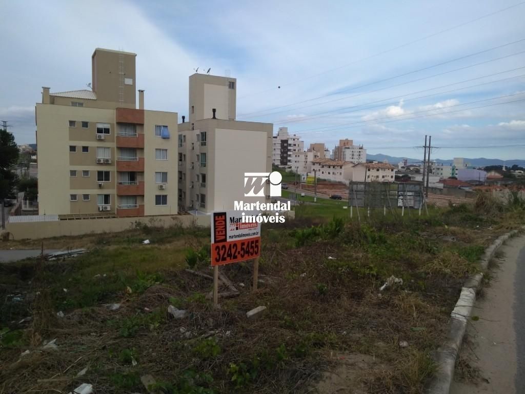 Terreno em Pagani, Palhoça. 0 quartos, 1109m². Imagem 1 de 5