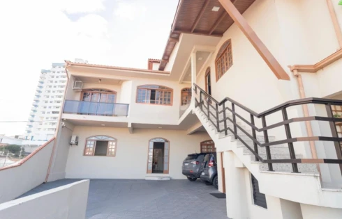 Casa com 4 quartos em Barreiros, São José