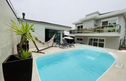 Casa com 4 quartos em Pedra Branca, Palhoça