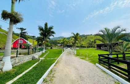 Sítio com 3 quartos em aguas mornas , Águas Mornas