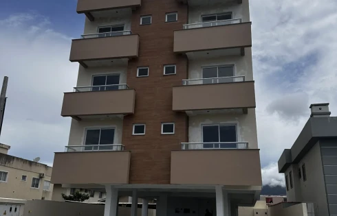 Apartamento com 2 quartos em Barra do Aririú, Palhoça