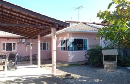 Casa com 2 quartos em Madri, Palhoça