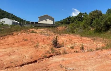 Terreno com 0 quartos em Forquilhas, São José