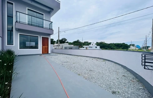 Sobrado Geminado com 2 quartos em Bela Vista, Palhoça