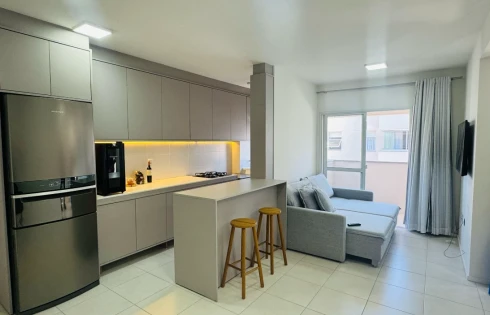 Apartamento com 2 quartos em Aririú, Palhoça