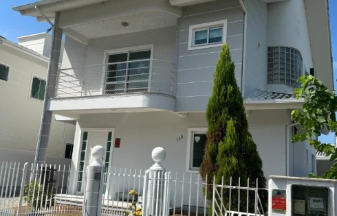 Casa com 3 quartos em Pedra Branca, Palhoça