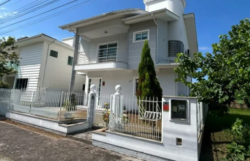 Casa com 3 quartos em Pedra Branca, Palhoça