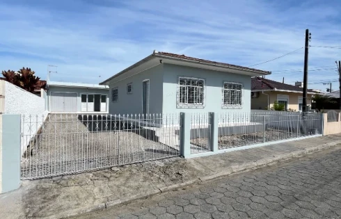 Casa com 3 quartos em Ponte do Imaruim, Palhoça