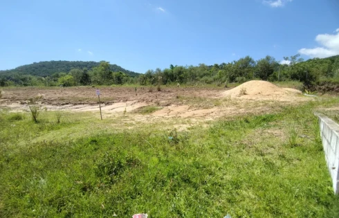 Terreno com 0 quartos em Forquilhas, São José