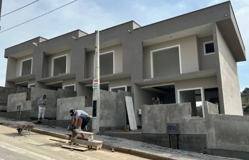 Sobrado Geminado com 2 quartos em Sertão do Maruim, São José