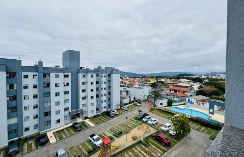 Apartamento com 2 quartos em Ponte do Imaruim, Palhoça