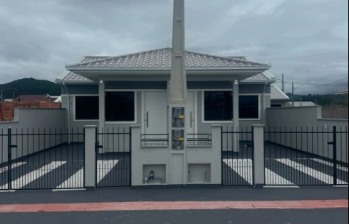 Casa Geminada com 2 quartos em Barra do Aririú, Palhoça