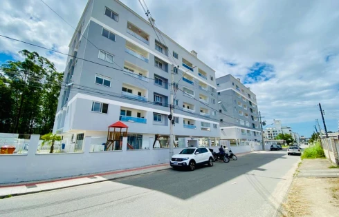 Apartamento com 2 quartos em Aririú, Palhoça
