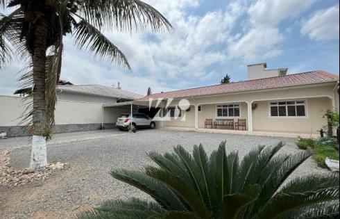 Casa com 2 quartos em Aririú, Palhoça