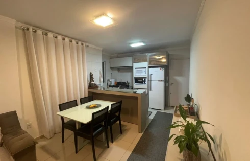 Apartamento com 2 quartos em Meia Praia , Itapema