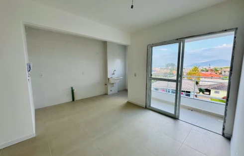 Apartamento com 2 quartos em Barra do Aririú, Palhoça