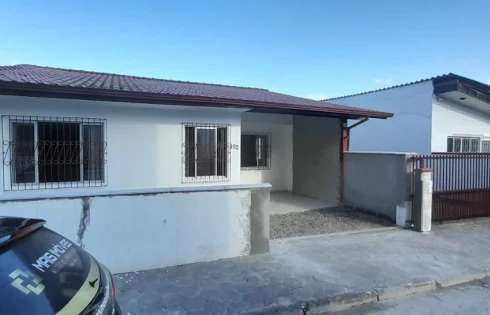 Casa com 2 quartos em Barra do Aririú, Palhoça