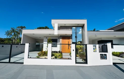 Casa com 3 quartos em Forquilhas , São José