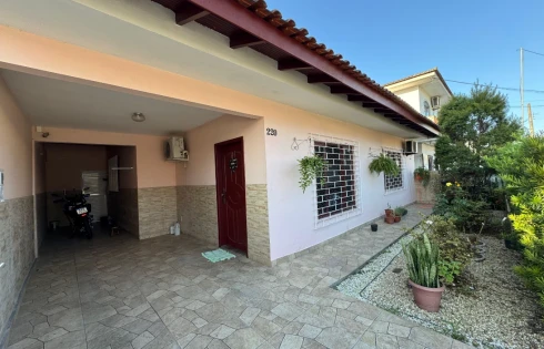 Casa com 4 quartos em Jardim Eldorado, Palhoça