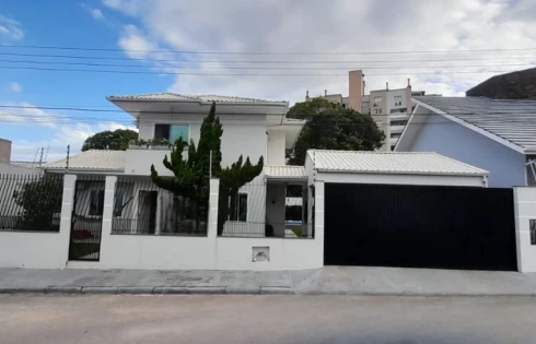 Casa com 3 quartos em Pagani, Palhoça
