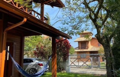 Casa com 4 quartos em Guarda do Embaú, Palhoça