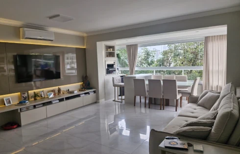 Apartamento com 3 quartos em Pedra Branca, Palhoça