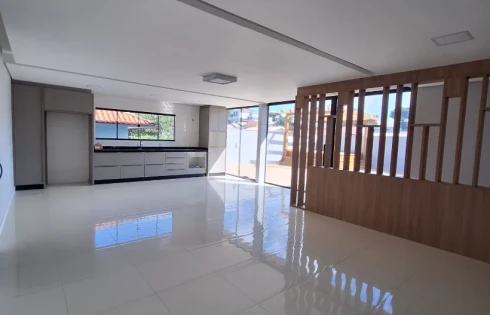 Casa com 4 quartos em Pagani, Palhoça