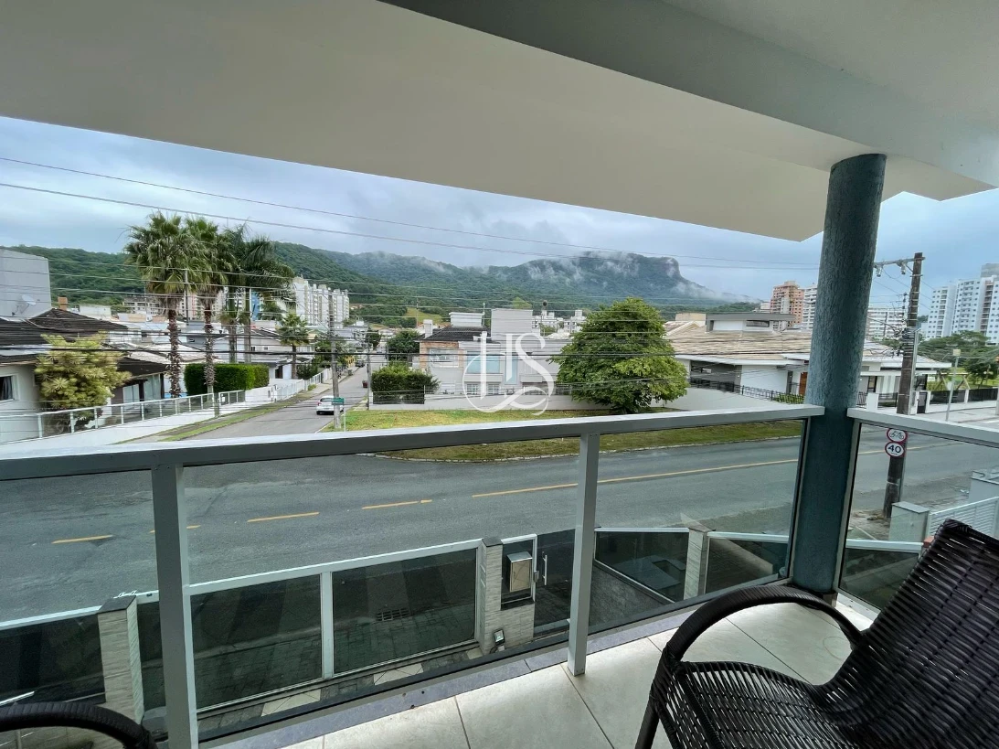 Casa em Pedra Branca, Palhoça. 4 quartos, 236m². Imagem 10 de 35