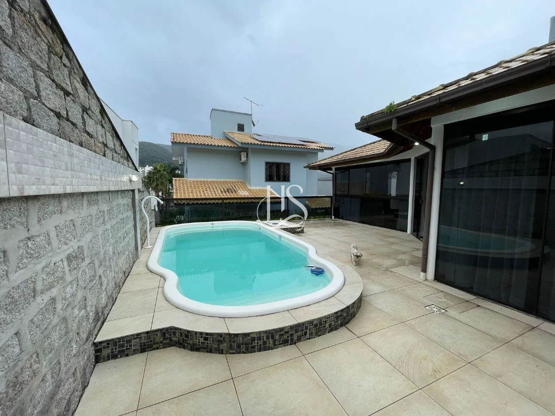 Casa em Pedra Branca, Palhoça. 4 quartos, 236m². Imagem 34 de 35