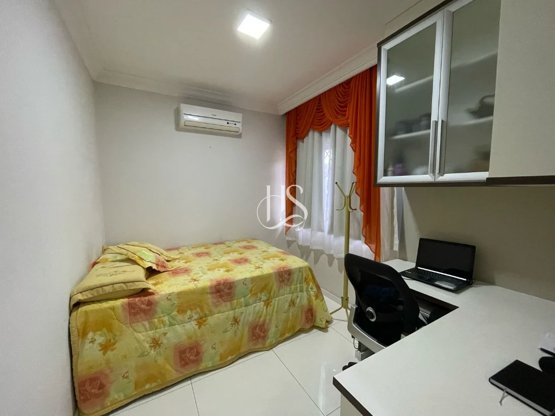 Casa em Pedra Branca, Palhoça. 4 quartos, 236m². Imagem 13 de 35