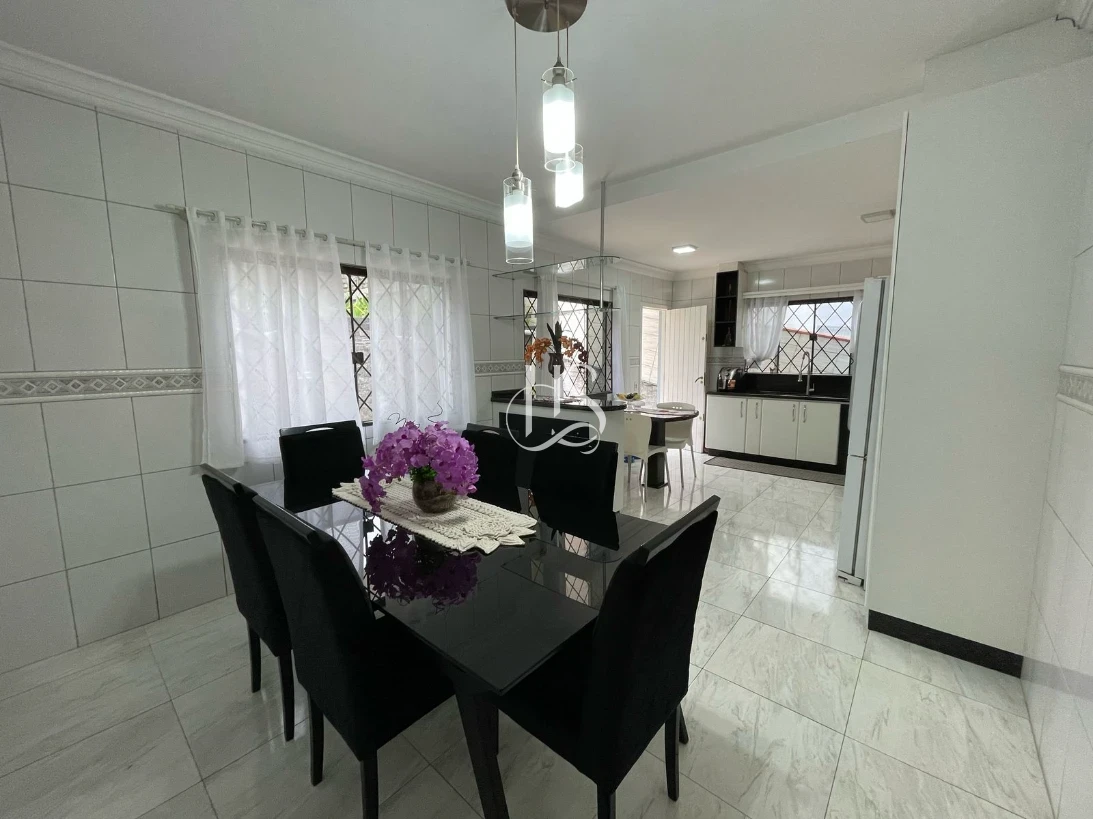 Casa em Pedra Branca, Palhoça. 4 quartos, 236m². Imagem 7 de 35