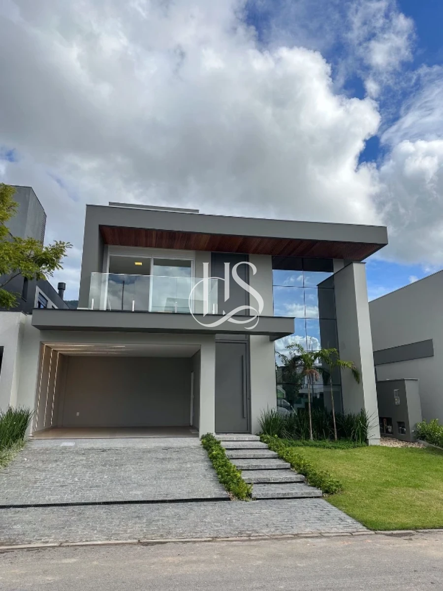 Casa em Pedra Branca, Palhoça. 3 quartos, 241m². Imagem 1 de 41