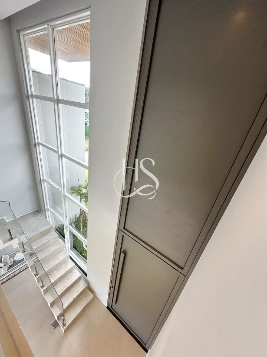 Casa em Pedra Branca, Palhoça. 3 quartos, 241m². Imagem 10 de 41