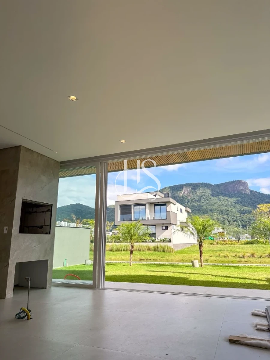 Casa em Pedra Branca, Palhoça. 3 quartos, 241m². Imagem 8 de 41