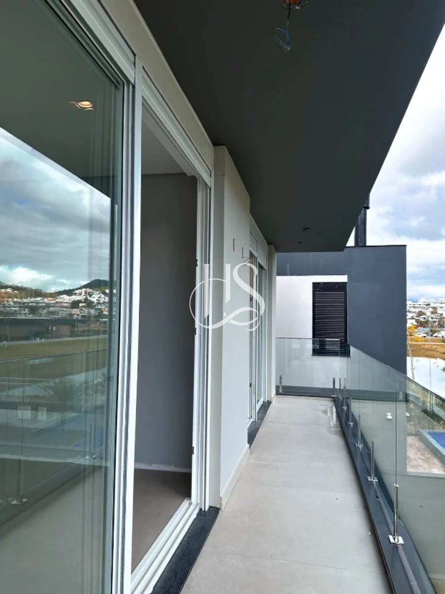 Casa em Pedra Branca, Palhoça. 3 quartos, 241m². Imagem 13 de 41
