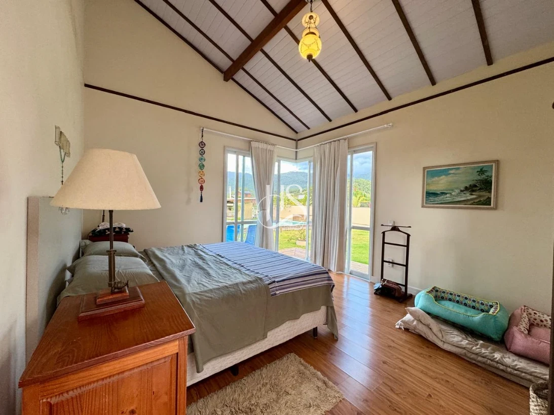 Casa em Sul do rio, Santo Amaro da Imperatriz. 3 quartos, 378m². Imagem 17 de 50