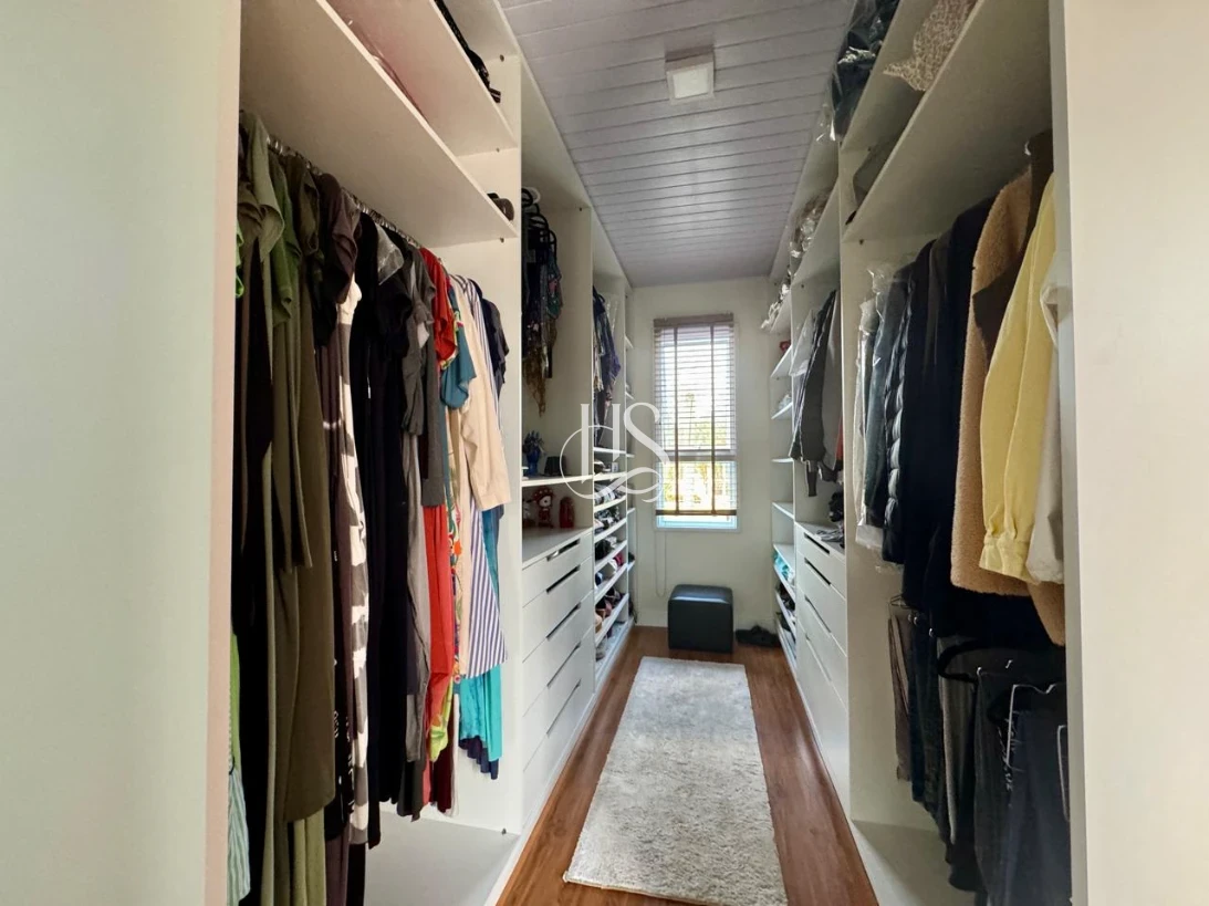 Casa em Sul do rio, Santo Amaro da Imperatriz. 3 quartos, 378m². Imagem 19 de 50