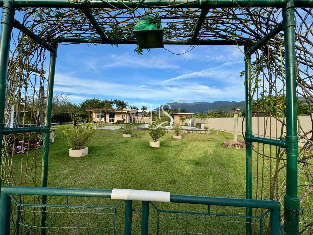 Casa em Sul do rio, Santo Amaro da Imperatriz. 3 quartos, 378m². Imagem 24 de 50